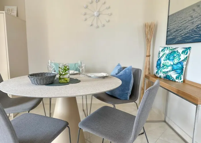 Appartamento Bela - Mit Balkon Und Grosszuegiger Poolarea Baška