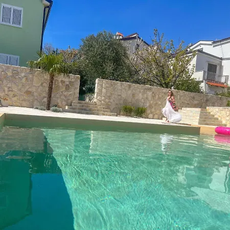Apartment Mit Poolarea - Krk, Kroatien