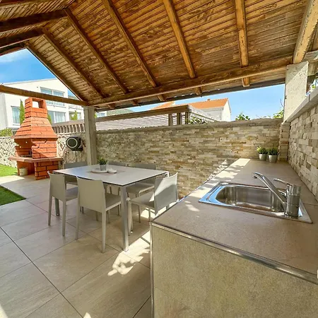 Apartment Mit Poolarea - Krk, Kroatien Baska (Krk)