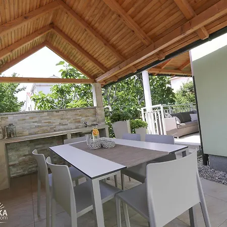 Apartment Mit Poolarea - Krk, Kroatien