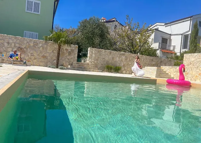 شقة Bela - Mit Balkon Und Grosszuegiger Poolarea