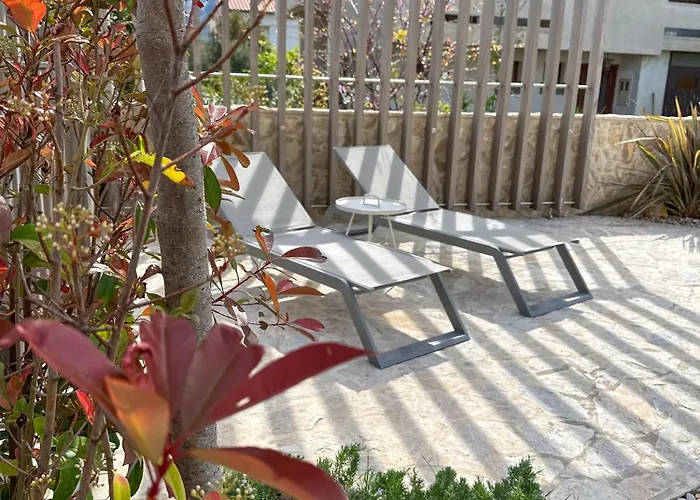 شقة Bela - Mit Balkon Und Grosszuegiger Poolarea باشْكا