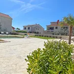 公寓 Bela - Mit Balkon Und Grosszuegiger Poolarea *