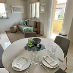 Bela - Mit Balkon Und Grosszuegiger Poolarea *